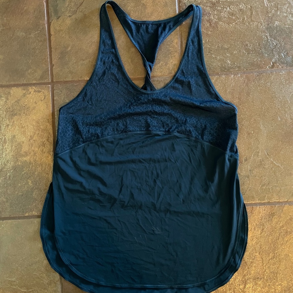 Lululemon Dark Blue Twist & Train Tank Top Size 6